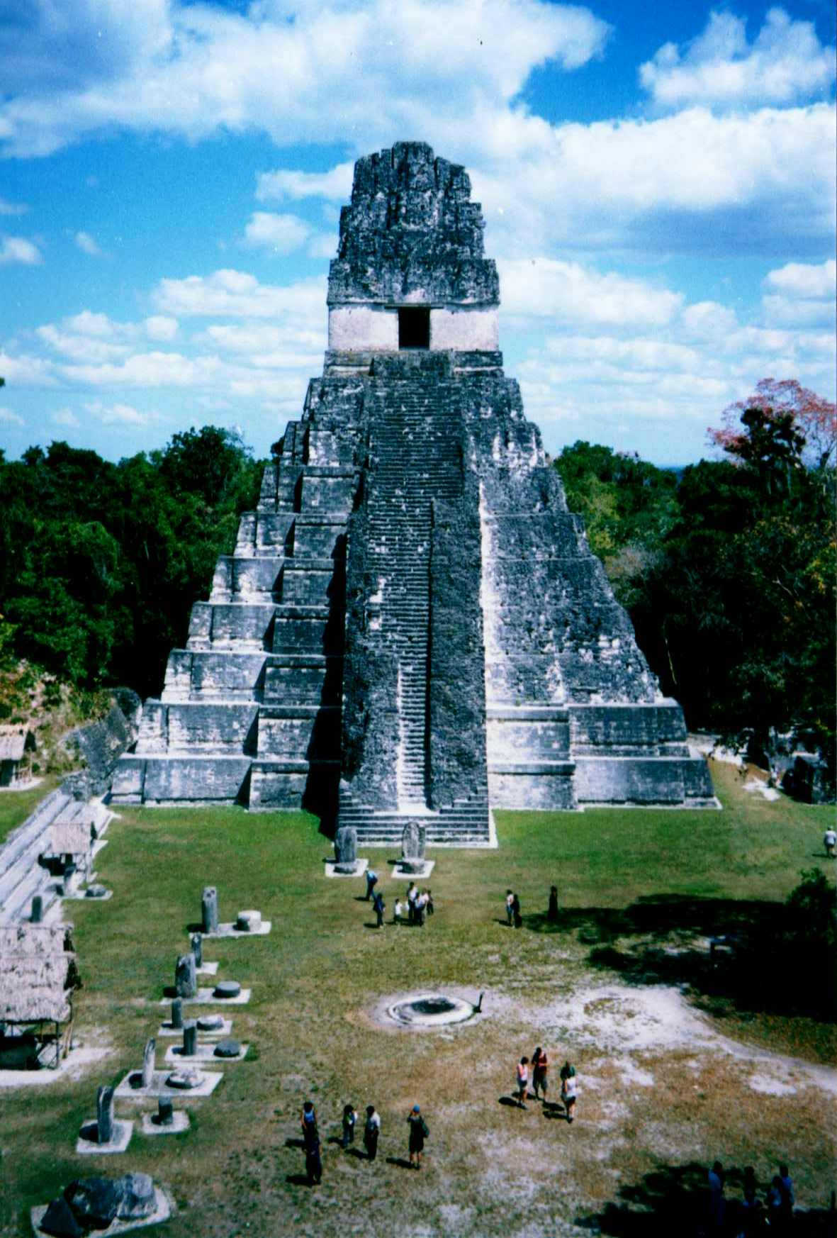 gua_tikaljagfront.jpg